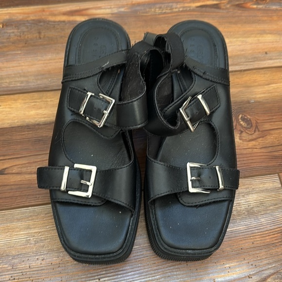 ASOS DESIGN Heston chunky mid heel sandals in black 9W - Picture 5 of 8